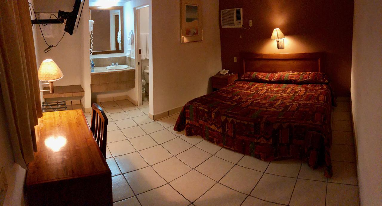 Hotel Posadas Del Ryal Сьюдад-Конститусьон Экстерьер фото