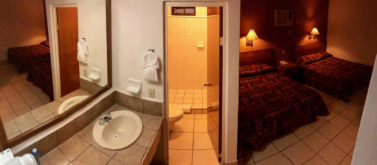 Hotel Posadas Del Ryal Сьюдад-Конститусьон Экстерьер фото