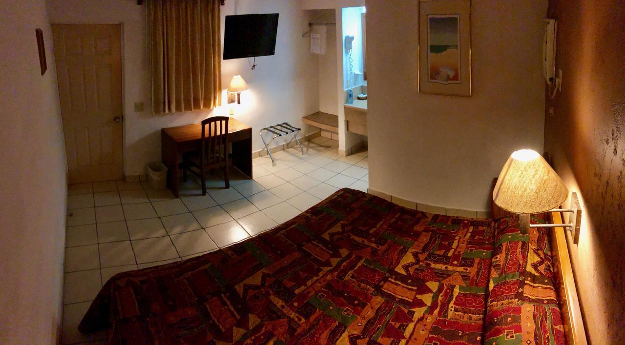 Hotel Posadas Del Ryal Сьюдад-Конститусьон Экстерьер фото