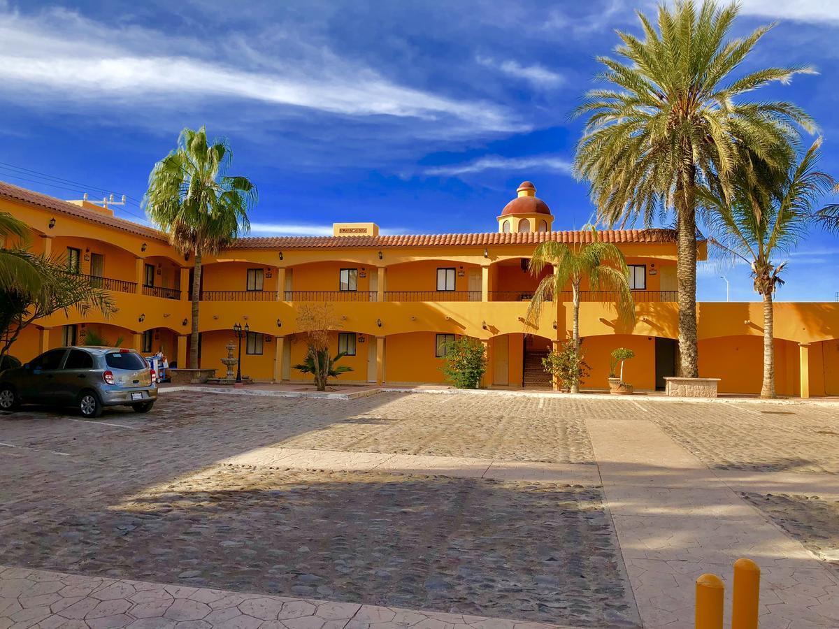 Hotel Posadas Del Ryal Сьюдад-Конститусьон Экстерьер фото