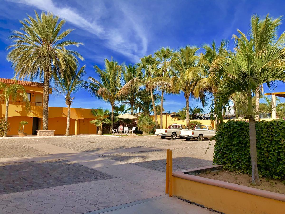 Hotel Posadas Del Ryal Сьюдад-Конститусьон Экстерьер фото