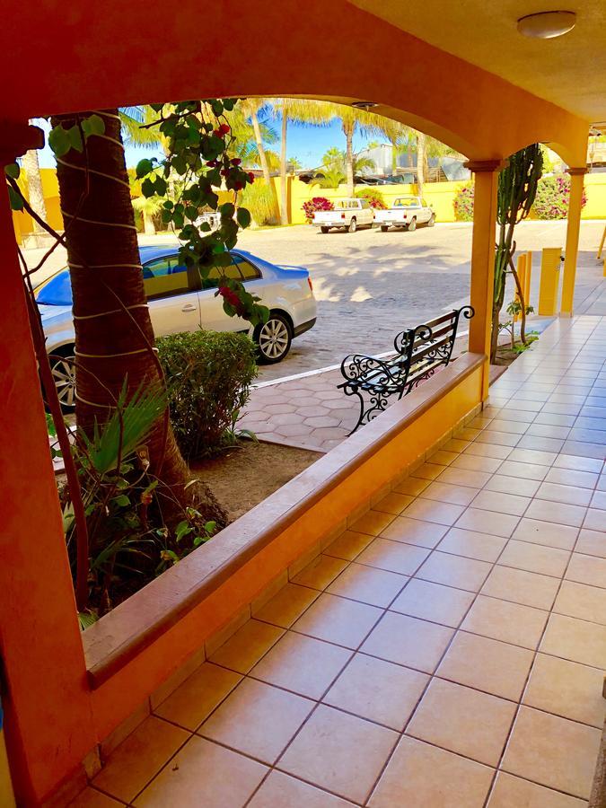 Hotel Posadas Del Ryal Сьюдад-Конститусьон Экстерьер фото
