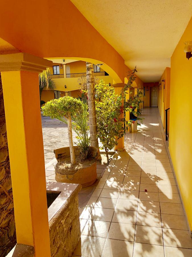 Hotel Posadas Del Ryal Сьюдад-Конститусьон Экстерьер фото